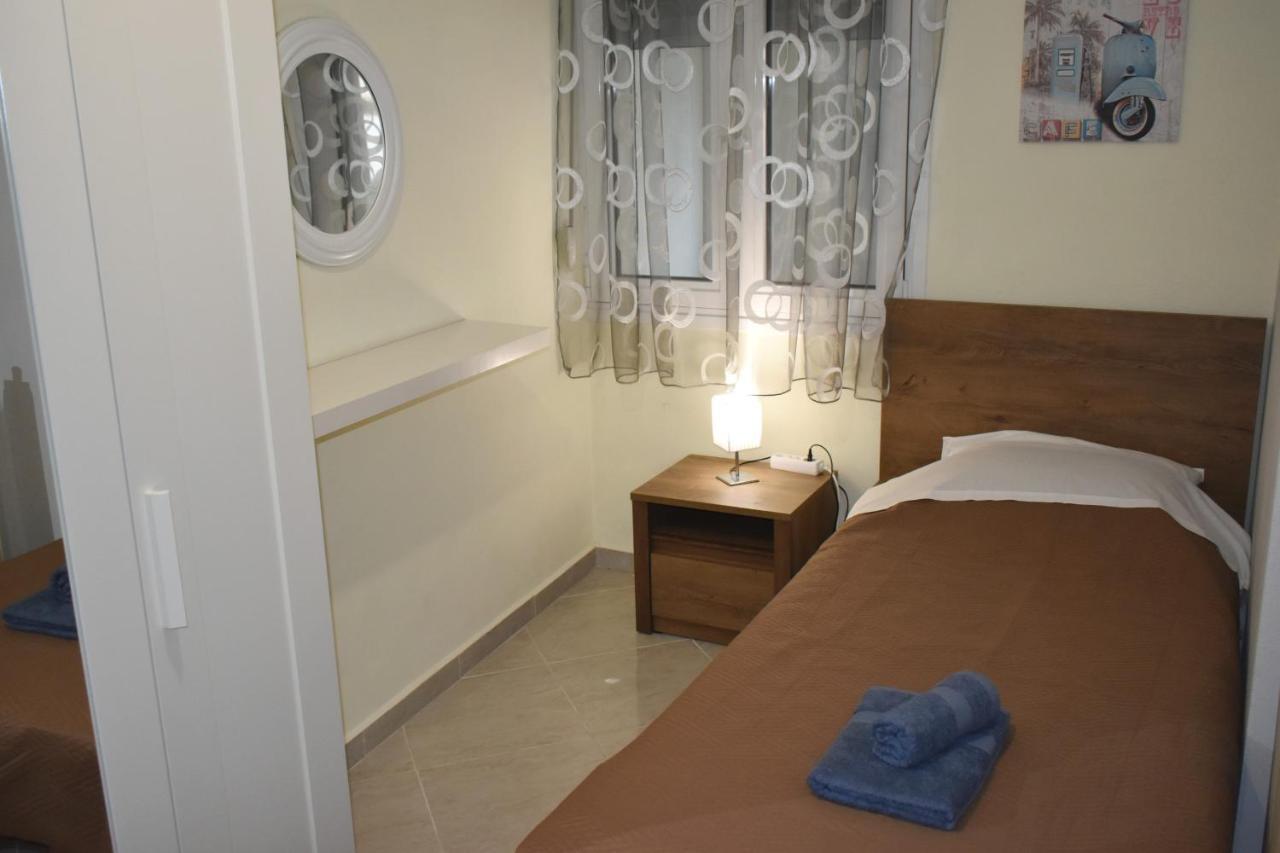 Virgin Rocks House Apartment Kalambaka Bagian luar foto